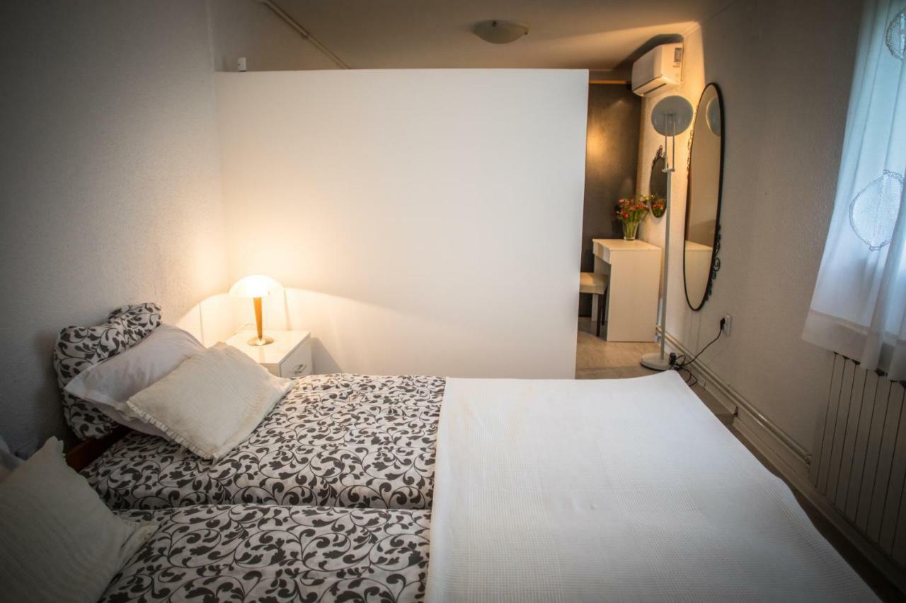Apartman Magnolia Ivanić-Grad Eksteriør billede